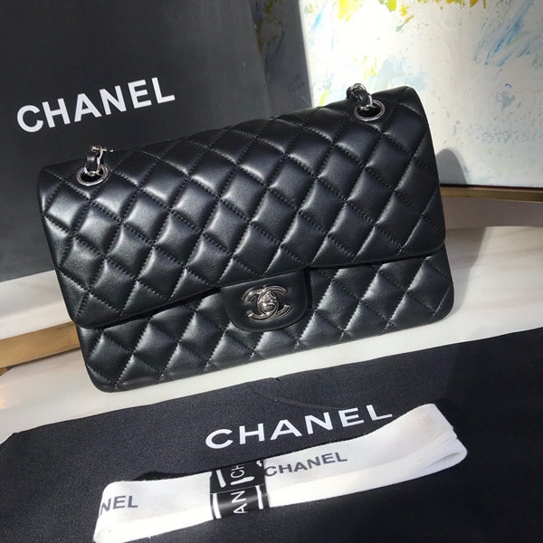 シャネルバッグレプリカ側面デザイン